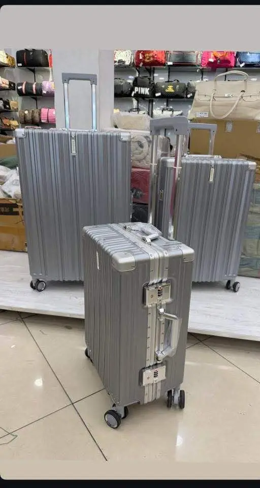 طقم حقائب